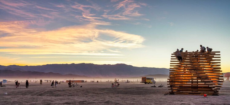 An interconnected mushroom farm and shelter from the desert sun: 8 installations at Burning Man 2024 - Image 26 of 30