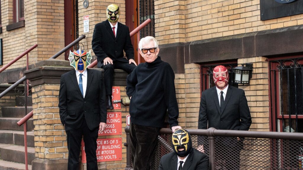 Nick Lowe Hosts Rockabilly Party on 'Indoor Safari'